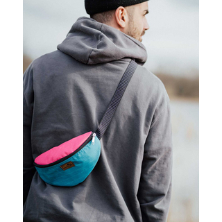 Schwerelosigkite Upcycling Kite Hip Bag / Fritz