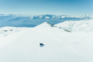 Ski & Snowboard Saison - Wild East